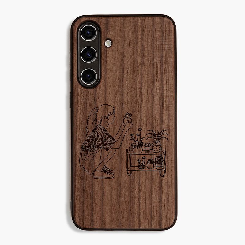 Cô gái trồng cây