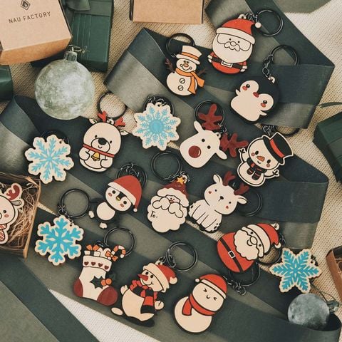 Chú cánh cụt noel