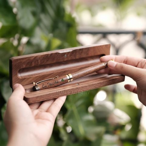 Set bút và hộp bút gỗ Walnut | Bút mực gel (Mẫu 2)