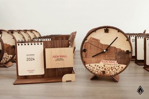 Đồng hồ gỗ để bàn | Thiết kế 4 tầng gỗ theo yêu cầu