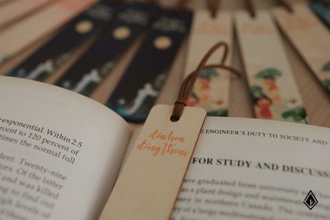 Bookmark gỗ | In UV 2 mặt theo yêu cầu