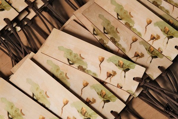 Bookmark gỗ | In ảnh và logo theo yêu cầu