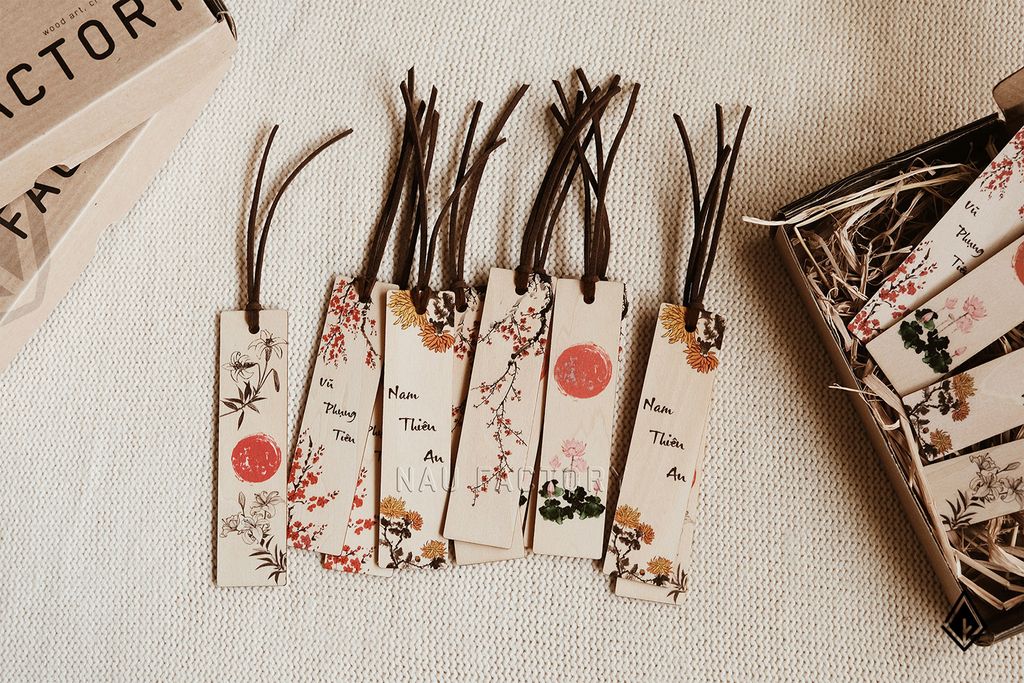 Bookmark gỗ tranh thủy mặc | Thiết kế 2 mặt linh hoạt tùy theo nhu cầu