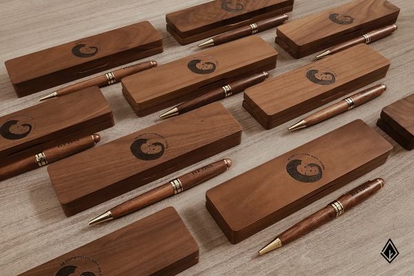 Set bút & hộp bút gỗ Walnut | Khắc laser theo yêu cầu