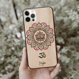 ốp lưng gỗ khắc laser Nau Factory