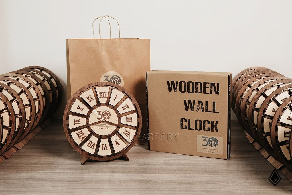 Đồng hồ gỗ la mã Maple | In UV theo yêu cầu