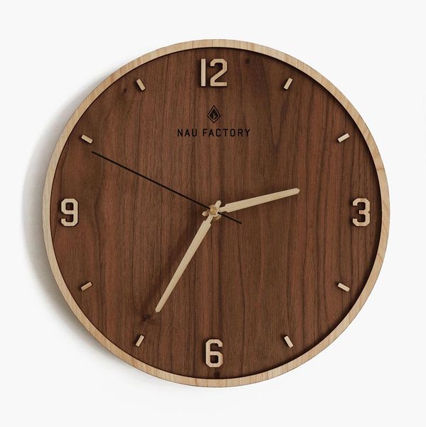 Đồng hồ thuần gỗ Walnut phối Maple