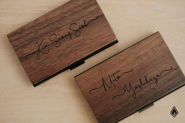 Hộp name card gỗ Walnut | Khắc logo theo yêu cầu