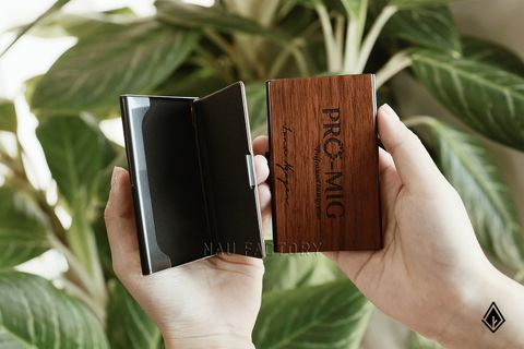 Hộp name card gỗ Walnut | Khắc logo theo yêu cầu