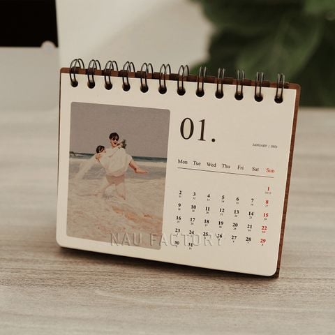 Lịch gỗ form ngang B6 2026