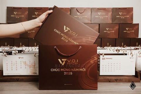 Lịch gỗ chữ U - Thiết kế theo yêu cầu