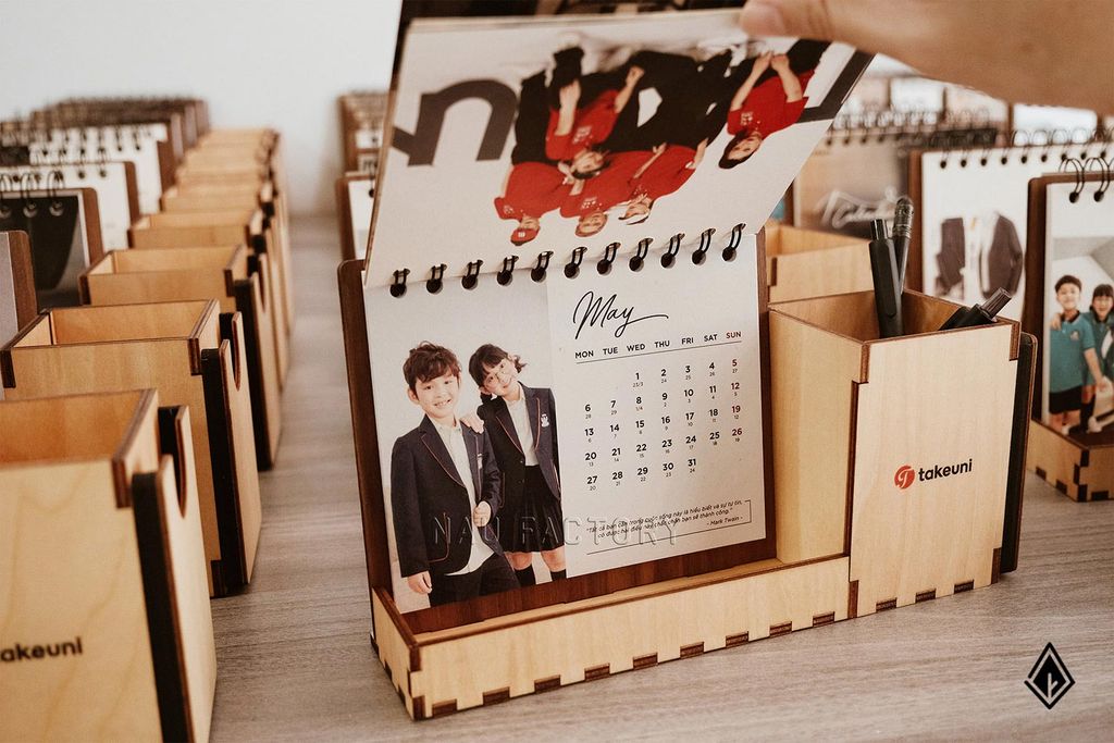 Lịch gỗ Maple đa năng - Thiết kế kích thước riêng, in theo yêu cầu