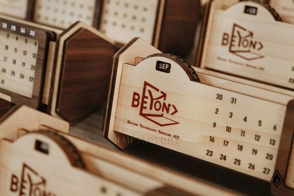 Lịch vạn niên form ngang - In logo theo yêu cầu