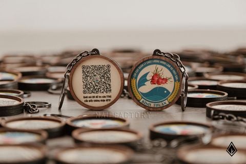 Móc khoá gỗ in UV | Quà tặng doanh nghiệp độc đáo