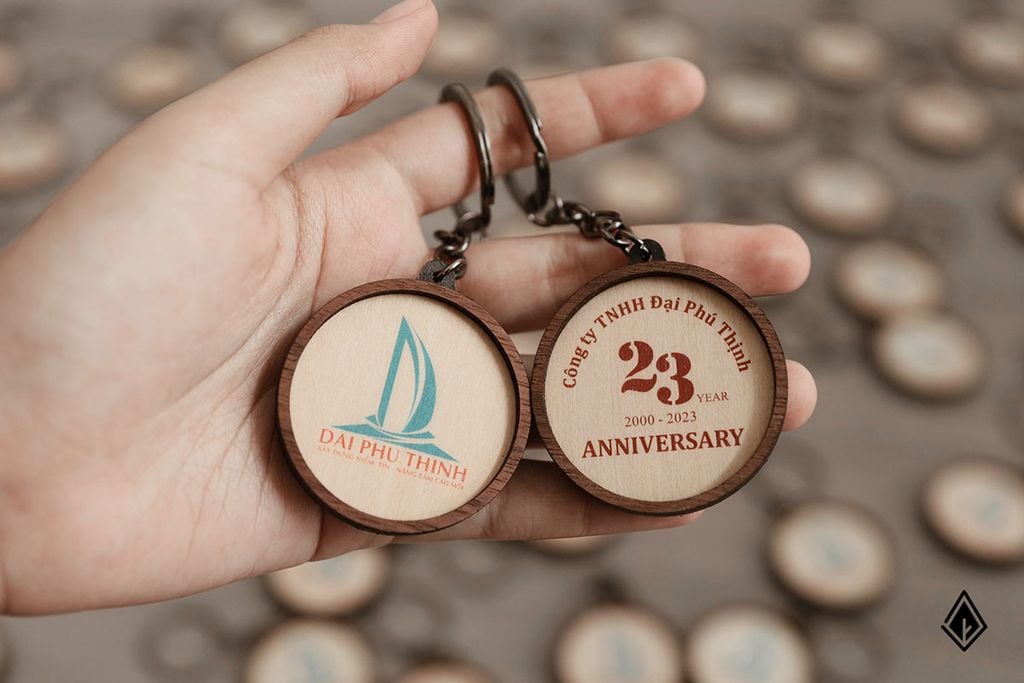 Móc khoá gỗ in logo theo yêu cầu