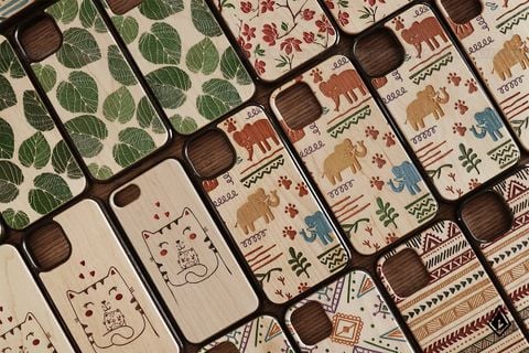 Ốp lưng gỗ khắc logo