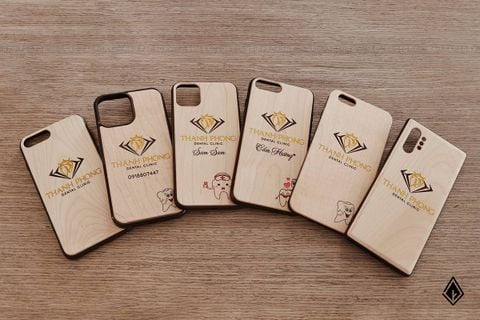 Ốp lưng gỗ khắc logo