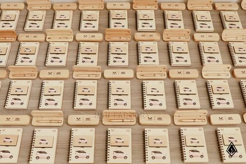 Set sổ, hộp Name Card, bút & hộp bút gỗ Maple | Quà tặng doanh nghiệp cao cấp