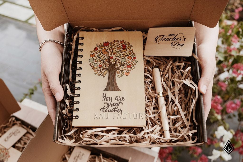 Set sổ, bút & thiệp gỗ Maple | Quà tặng thầy cô ý nghĩa
