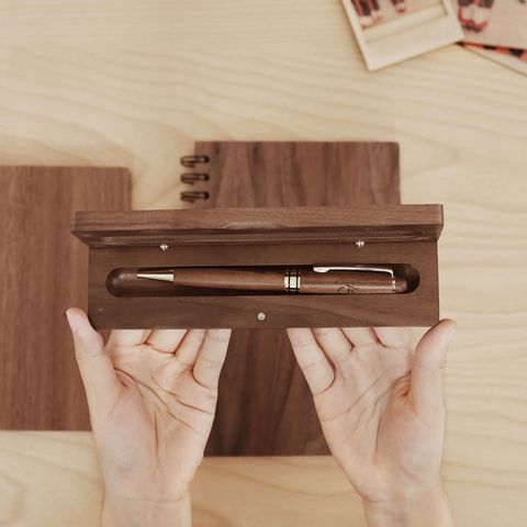 Set bút và hộp bút gỗ Walnut | Bút bi