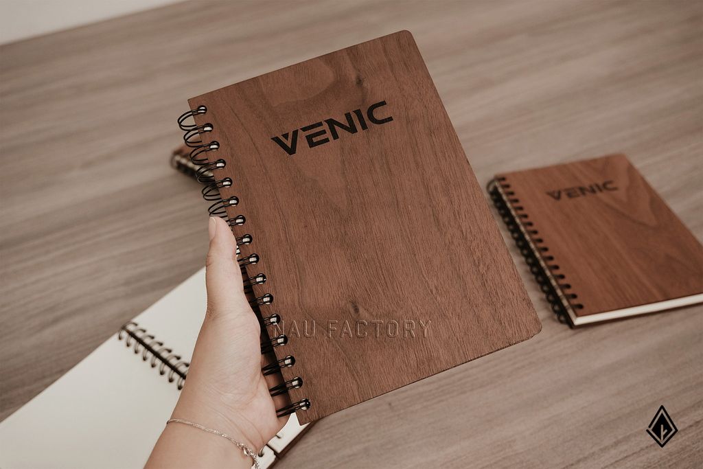Sổ tay gỗ Walnut | In logo doanh nghiệp theo yêu cầu