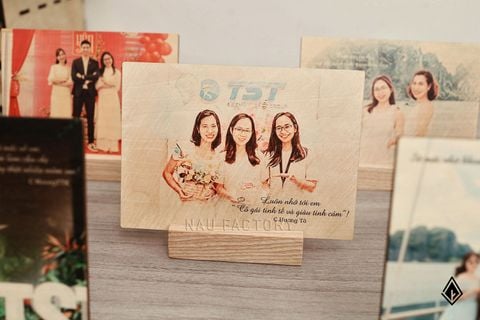 Tranh gỗ để bàn | In lời chúc lên tranh gỗ