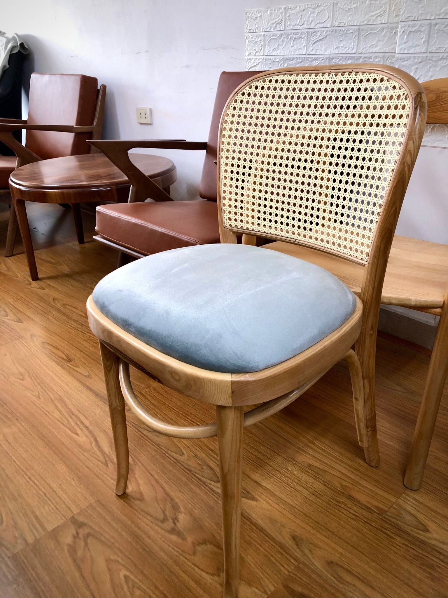  Ghế Thonet 811 