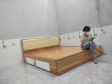  Giường ngủ mdf melamine vip 1m8 nâu kem 