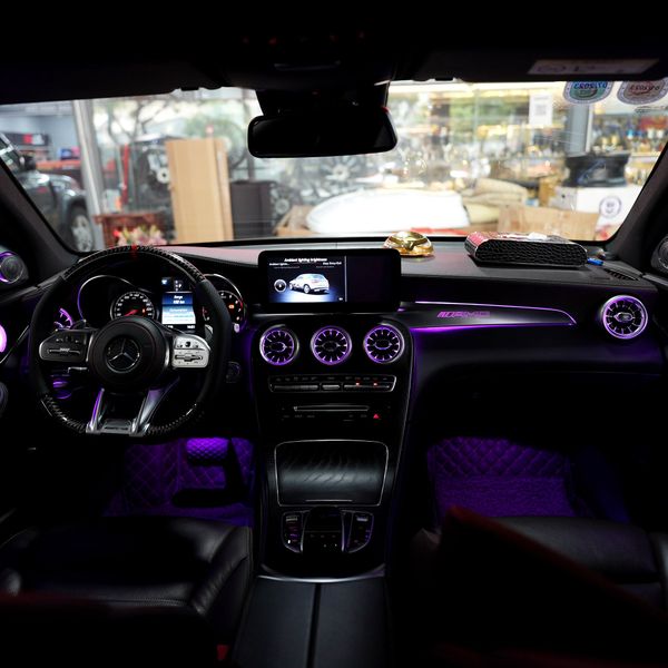 Độ Cửa Gió Tuabin LED Kết Hợp LED Nội Thất Độc Lạ Cho Mercedes GLC300