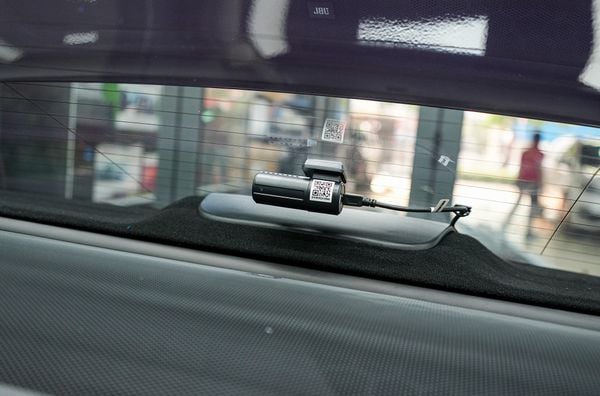 Lắp Camera Hành Trình Trước Sau Vietmap Speedmap M1 Cho Xe Toyota Camry 2022