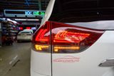 Thay Đèn Hậu Nguyên Cụm Cho Xe Toyota Sienna 2013