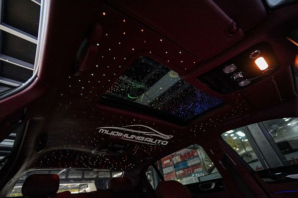 Độ Đèn LED Cửa Sổ Trời Cho Xe Bentley 2009