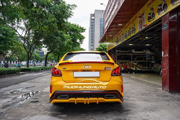 Nâng Cấp Body Kit Và Đuôi Cá Có Đèn Cho Xe MG5 2022