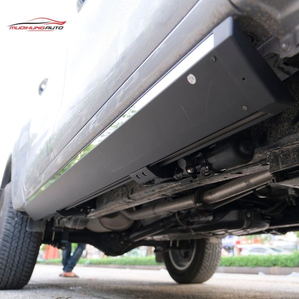Bệ Bước Điện Toyota Hilux 2019