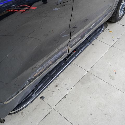 Bậc bước chân xe Hyundai Santafe 2019