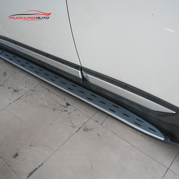 Bệ Bước Chân Mitsubishi Outlander 2020