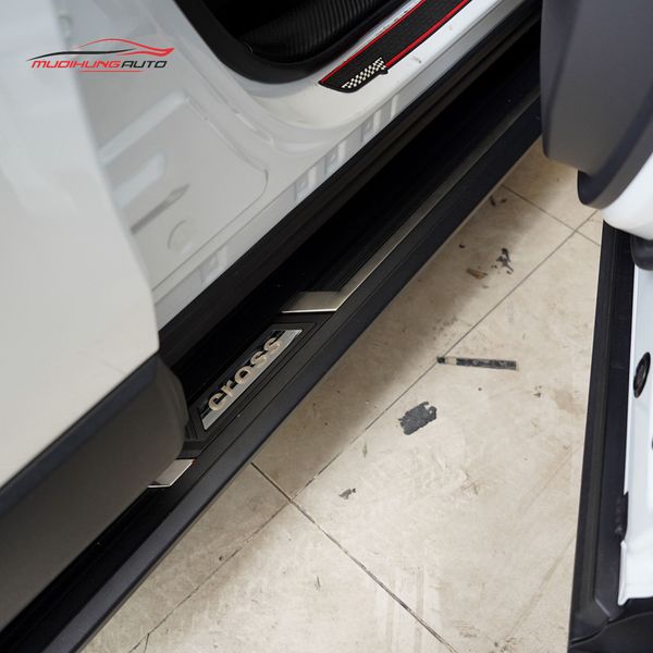 Bệ Bước Chân Toyota Corolla Cross