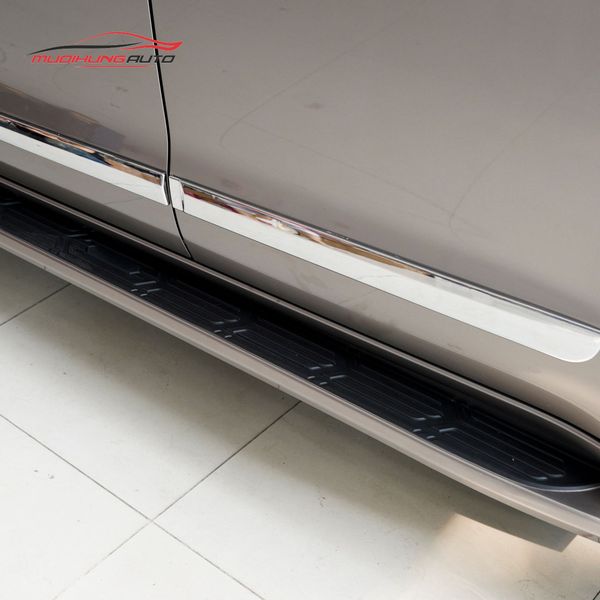 Bệ Bước Chân Toyota Innova 2009