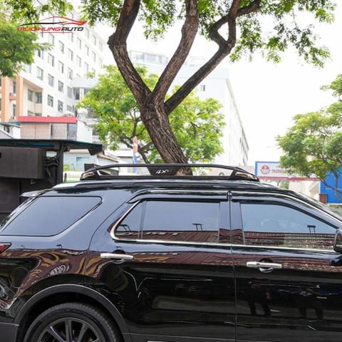 Baga mui xe Ford Explorer