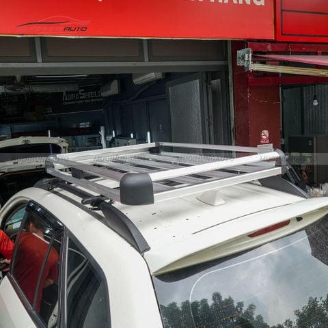 Baga mui Kia Carens 2012