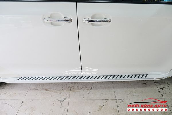 Bệ Bước Chân Cao Cấp Cho Xe Toyota Sienna