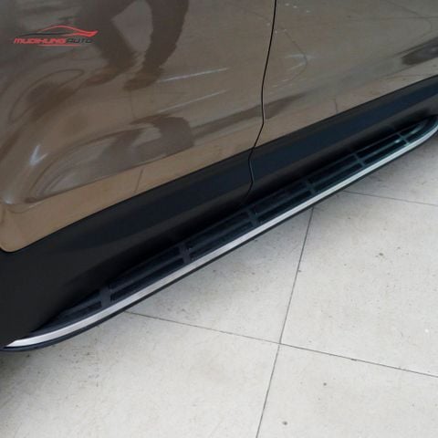 Bệ bước chân Hyundai Santafe 2018