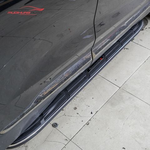 Bệ bước chân Hyundai Santafe 2020