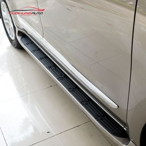 Bậc bước chân Toyota Innova 2017