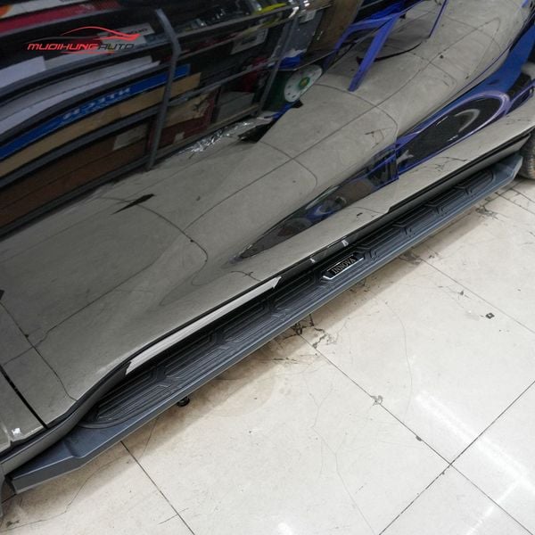 Bệ Bước Chân Toyota Innova Cross 2024