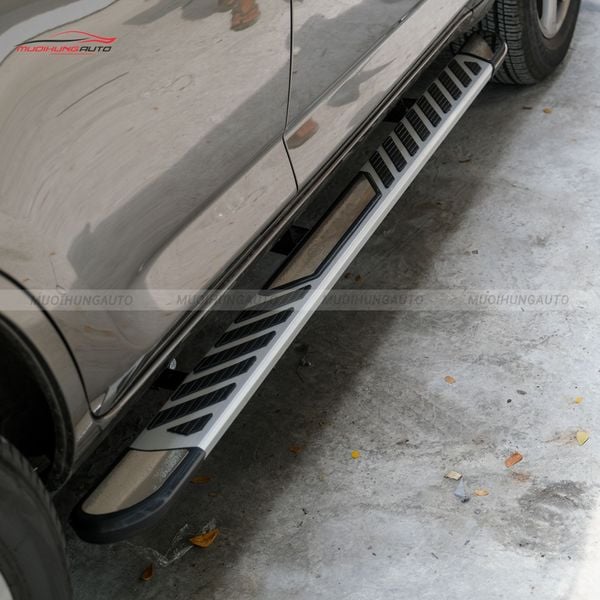 Bệ Bước Chân Toyota RAV 2015+