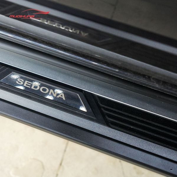 Bệ Bước Chân Kia Sedona