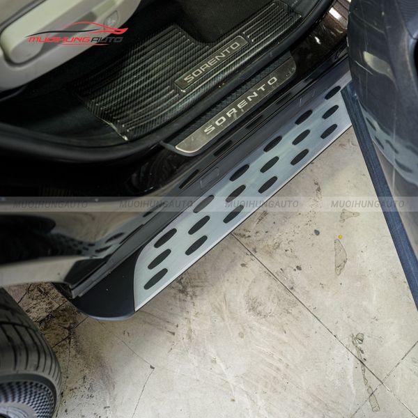 Bệ Bước Chân Kia Sorento 2022