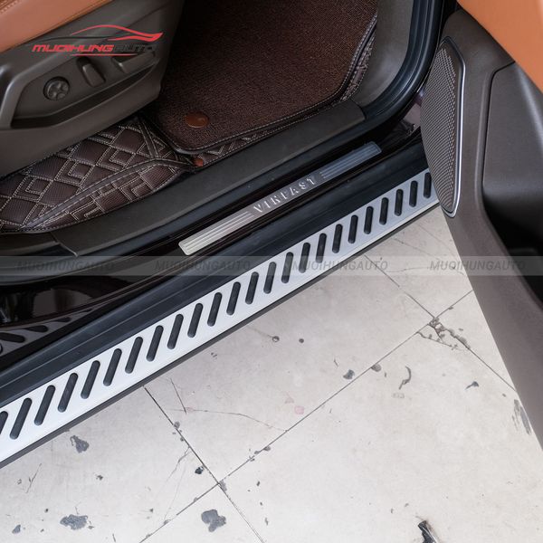 Bệ Bước Chân Vinfast Lux SA 2.0 2019