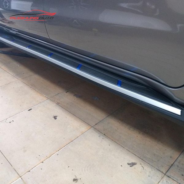 Bệ Bước Chân Toyota Innova 2009